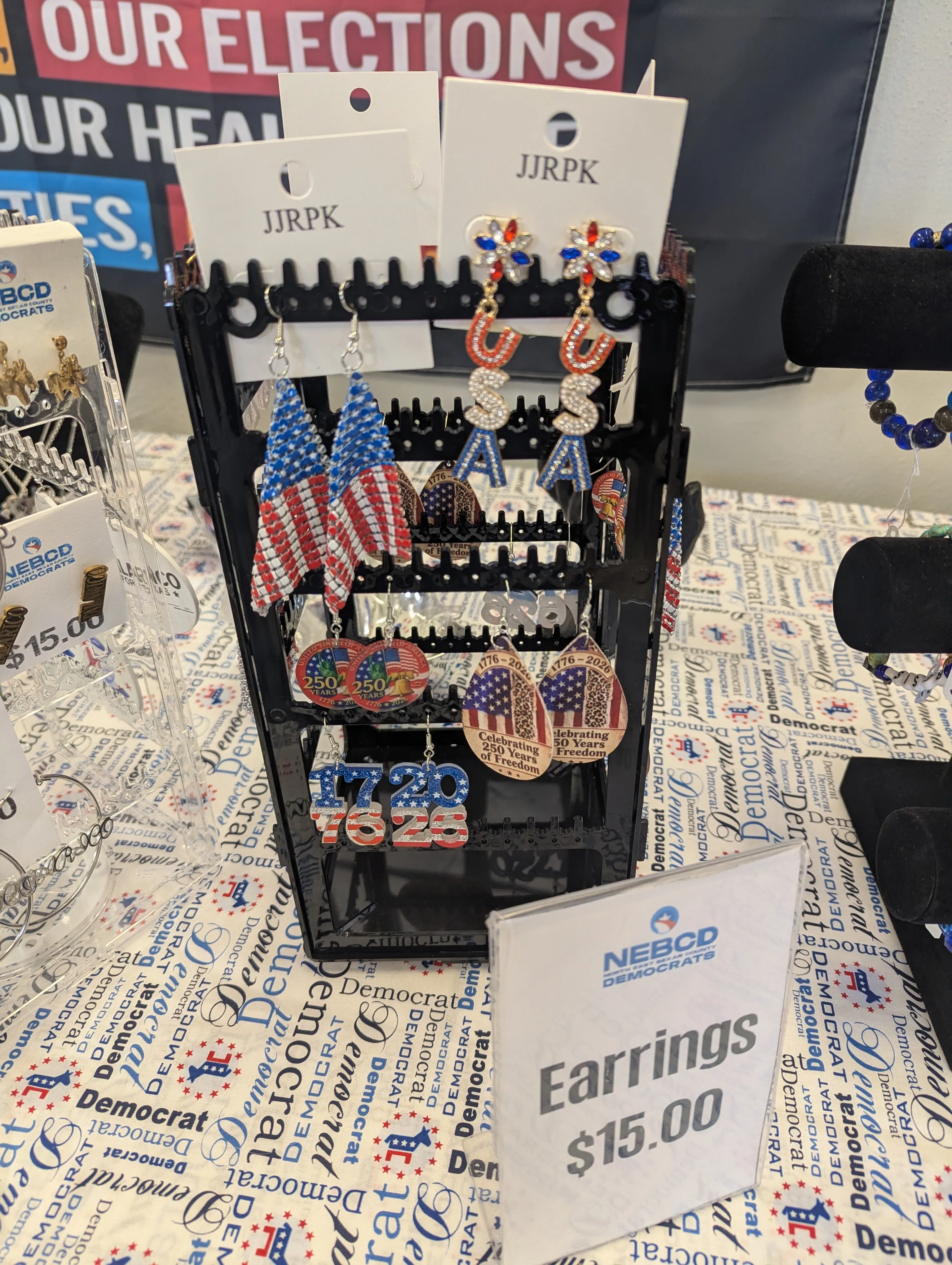 Earrings & Jewelry
